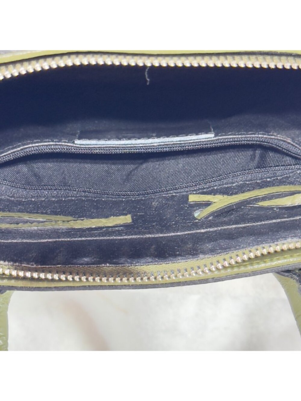Green Pebbled Italian Leather Handbag Dual Handles Zip Closure - Picture 8 of 10